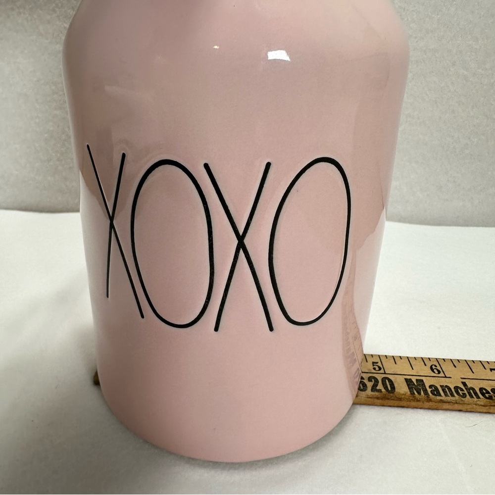 Rae Dunn Light Pink Ceramic XOXO Canister with Lid Cookie Jar Valentines Day - Picture 7 of 9